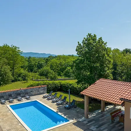 Sarai Villa